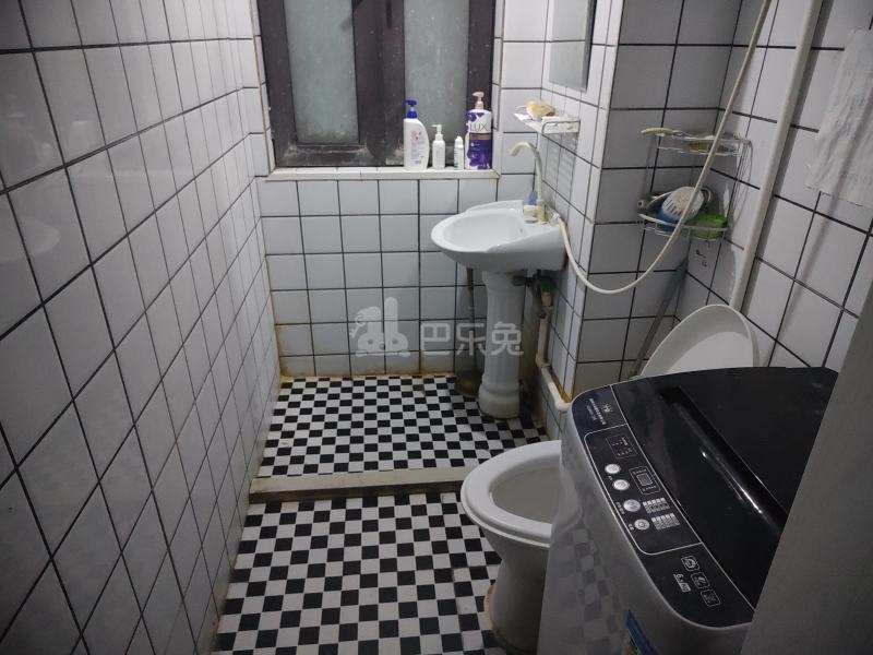 九亭家园2期启民苑6775394卫生间图9