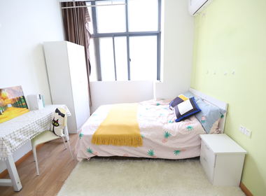 E+ 青年公寓诚信大道 1室0厅1卫