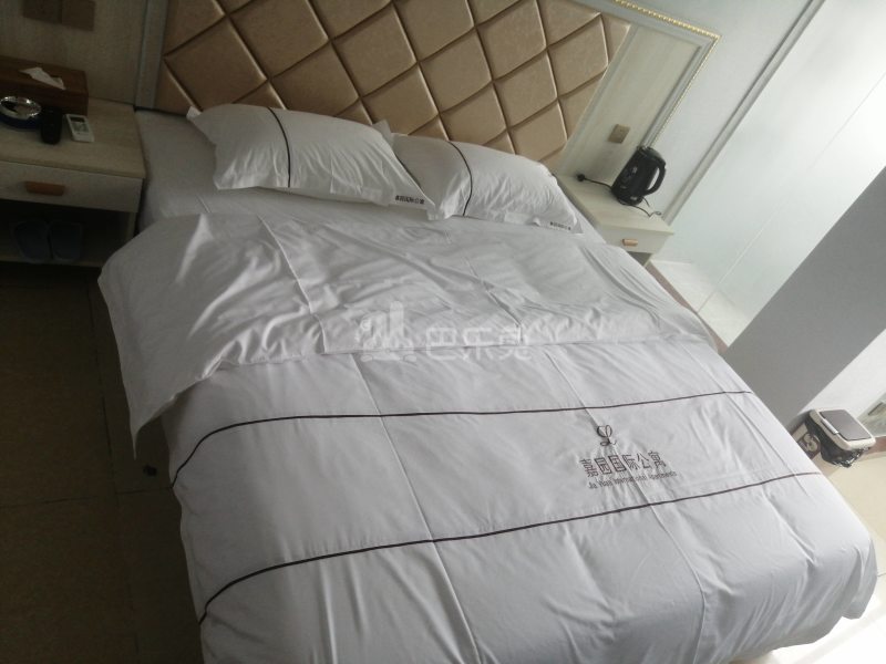 嘉禾望岗杨村园一街8号之一6782795卧室图2