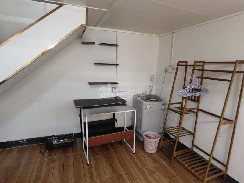 佛庵坊大街13号6784934客厅图8