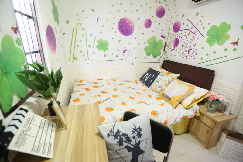 E+青年公寓（众安花园店）6791954卧室图2