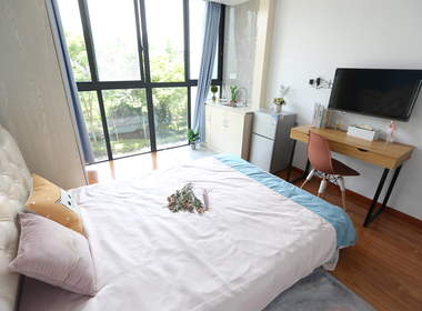 E+青年公寓（滨安路店） 1室0厅1卫