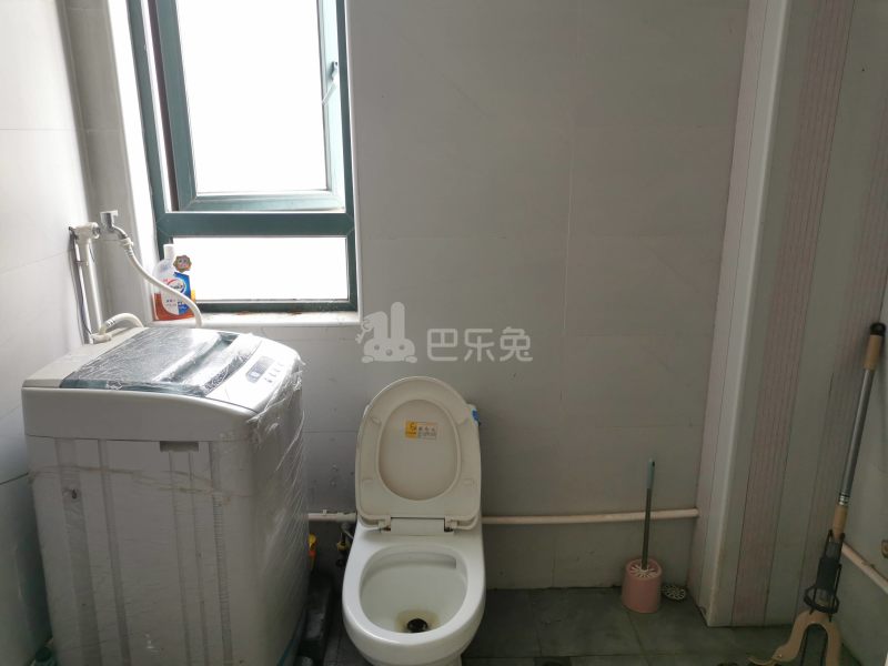 馨良苑6793015卫生间图6