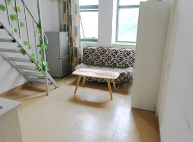 E+青年公寓泰富广场店 1室1厅1卫