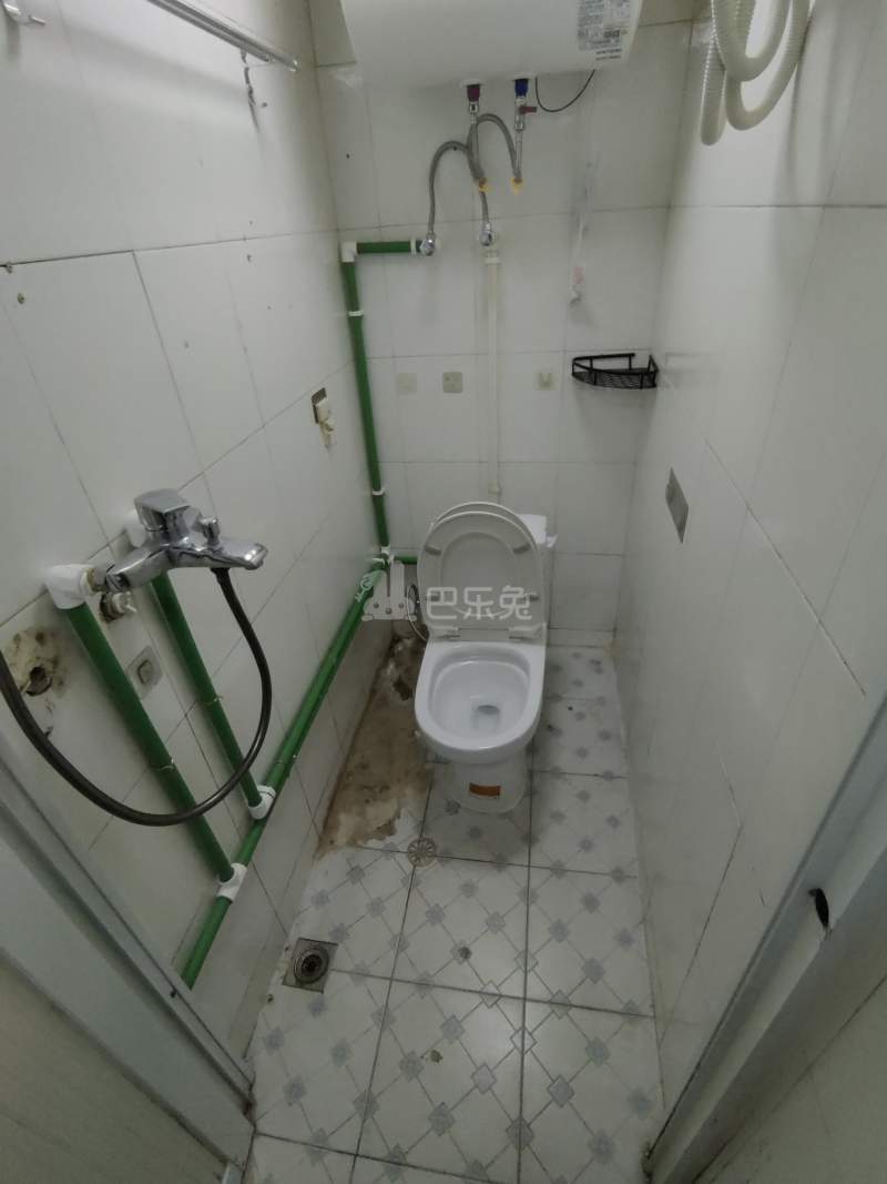 西郊家园（青浦）6794162卫生间图5