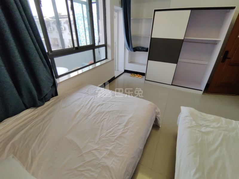 西郊家园（青浦）6794179卧室图3