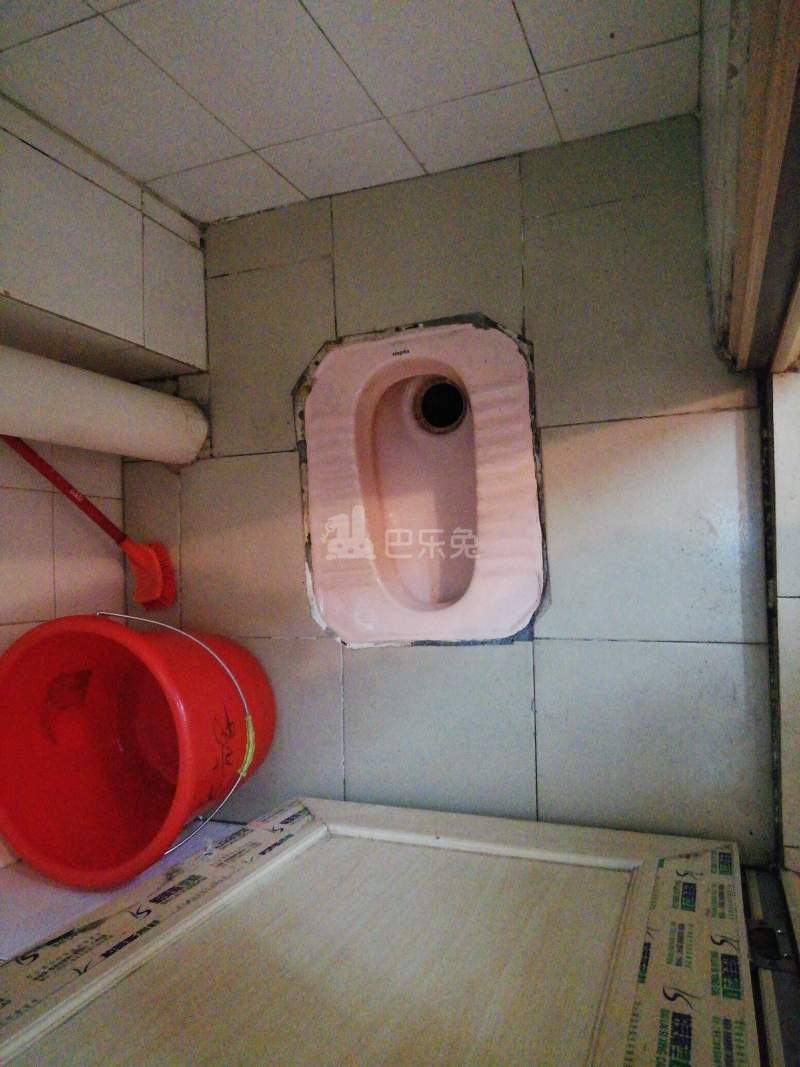 程界西南社大街四巷7号6798165卫生间图11