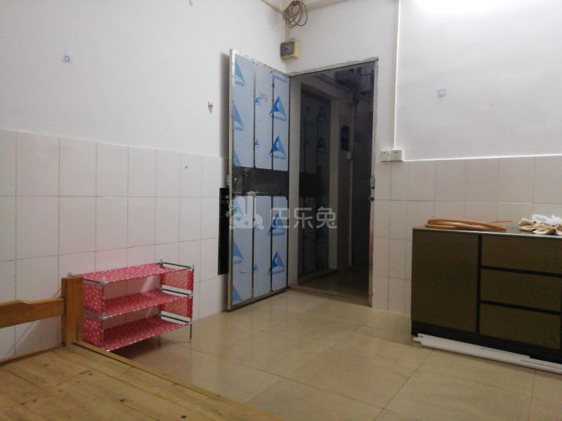 程界西南社大街四巷7号6798165卧室图5