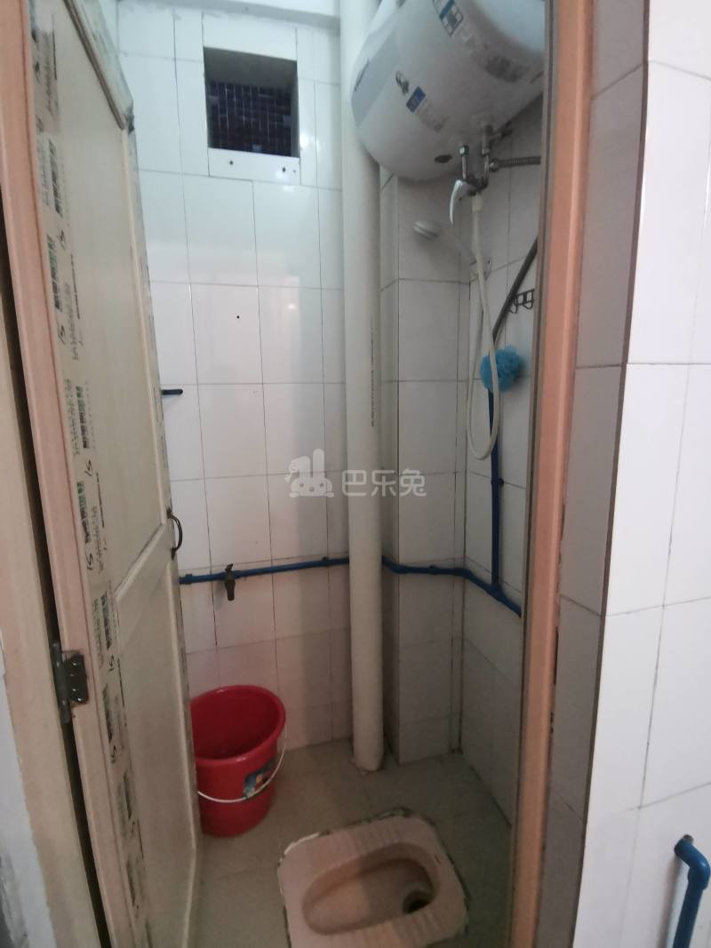 程界西南社大街四巷7号6798165卫生间图10