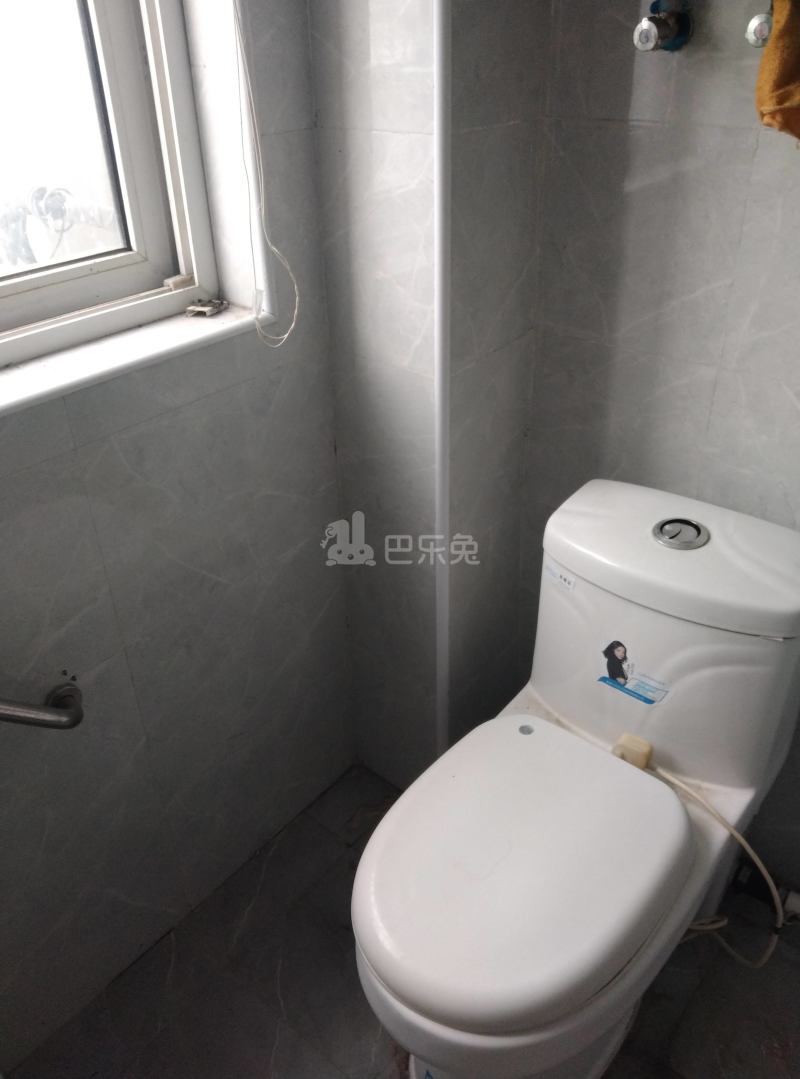 丽江佳苑6798520卧室窗户图3