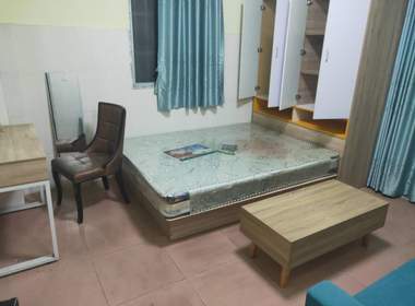 鹤边员村中街东十巷13号 