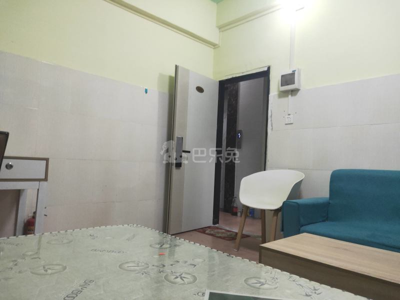 鹤边员村中街东十巷13号6801934卧室图3