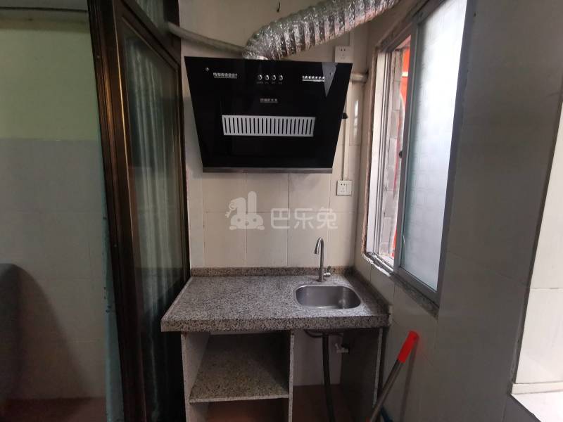 鹤边员村中街东十巷13号6801938厨房图4