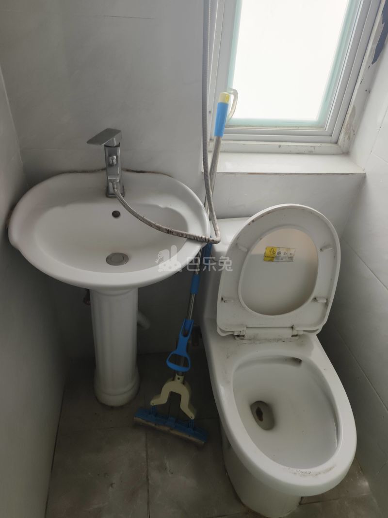 广虹馨苑6804853卫生间图6