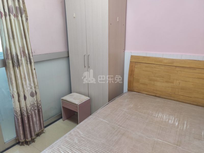 江夏村北三路36号6806359卧室图3