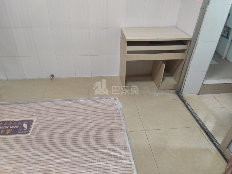 江夏村北三路36号6806359卧室图1