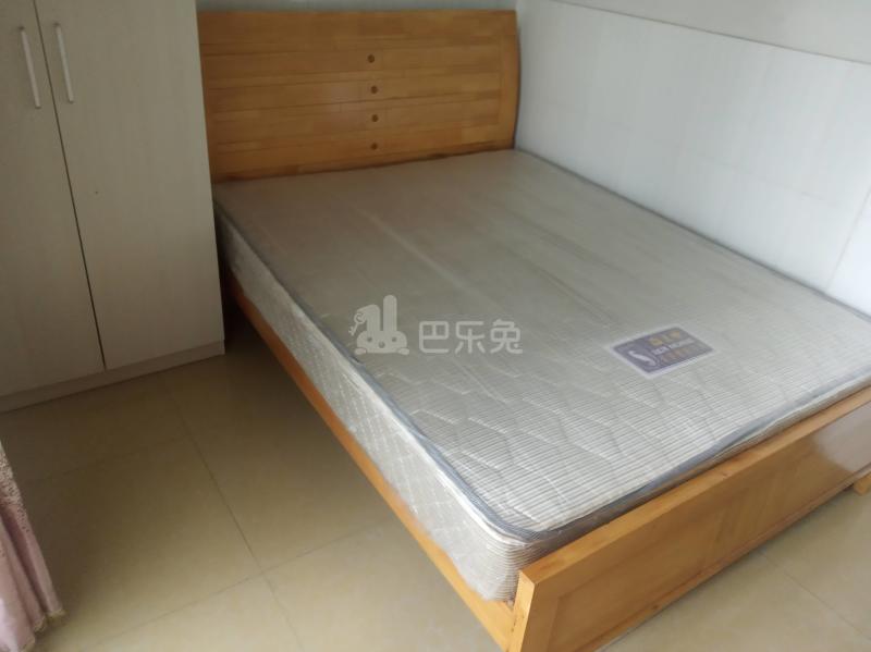 江夏村北三路36号6806359卧室图6