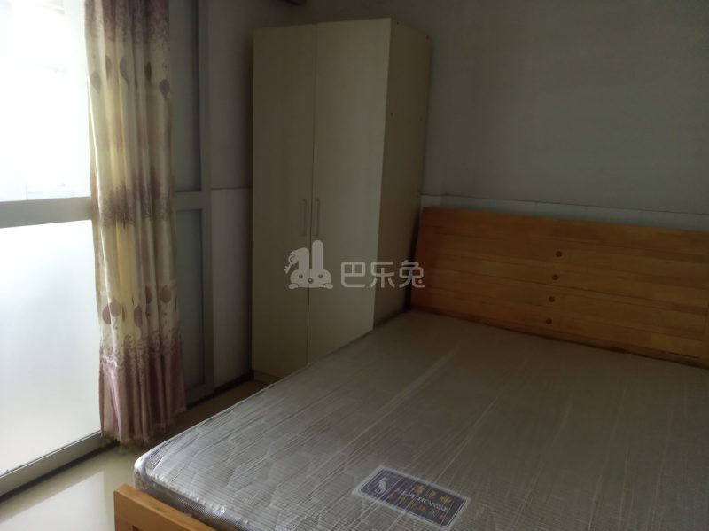 江夏村北三路36号6806359卧室图8