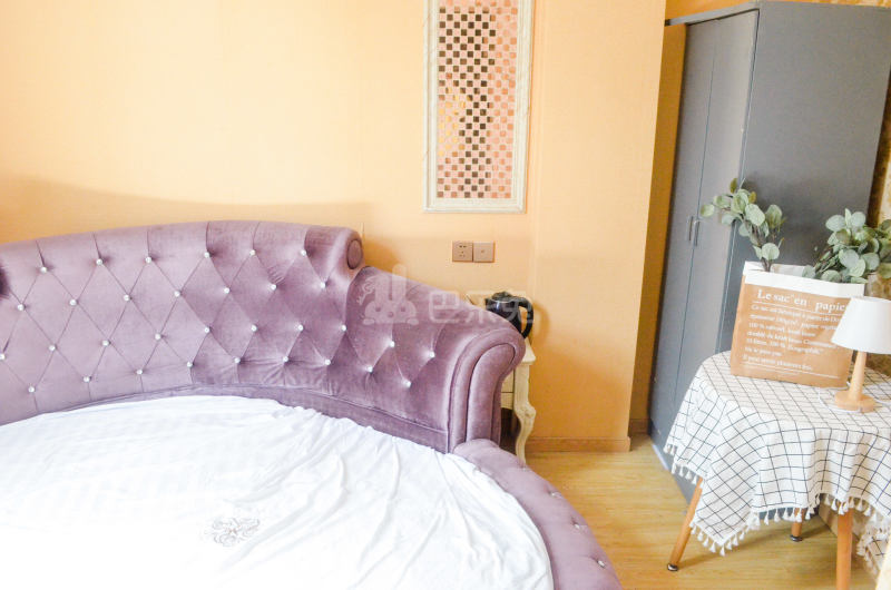 E+青年公寓（中和桥店）6812688周边环境图2