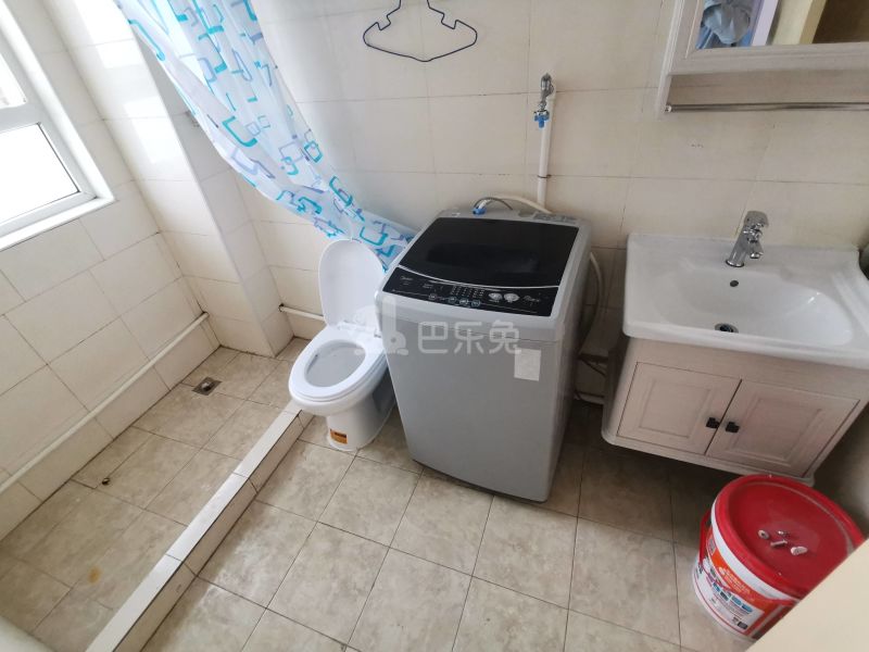 三杨新村一街坊6815003卫生间图8