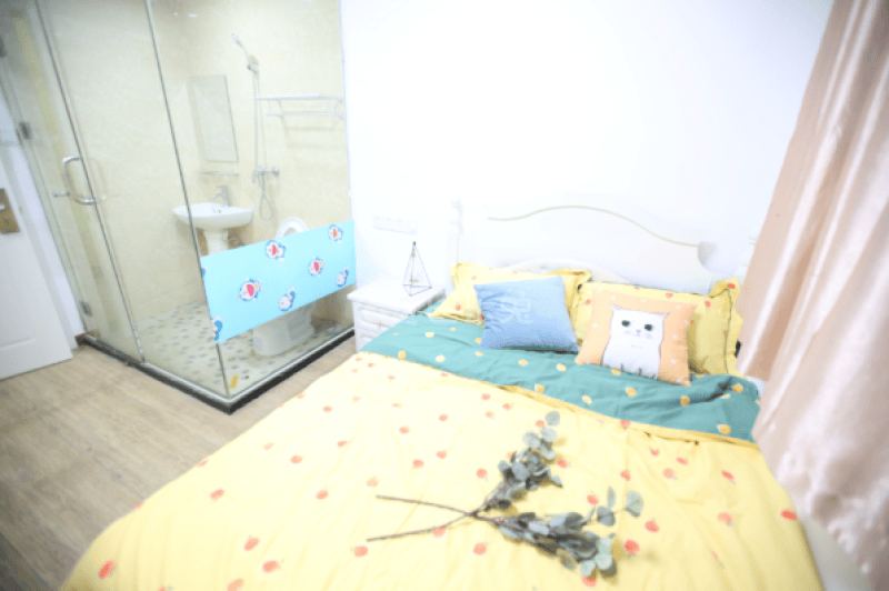 E+青年公寓建国北路店6828100卧室图2