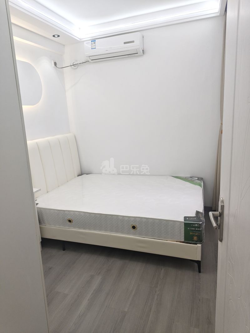 新凯城钟秀苑6837537卧室图3