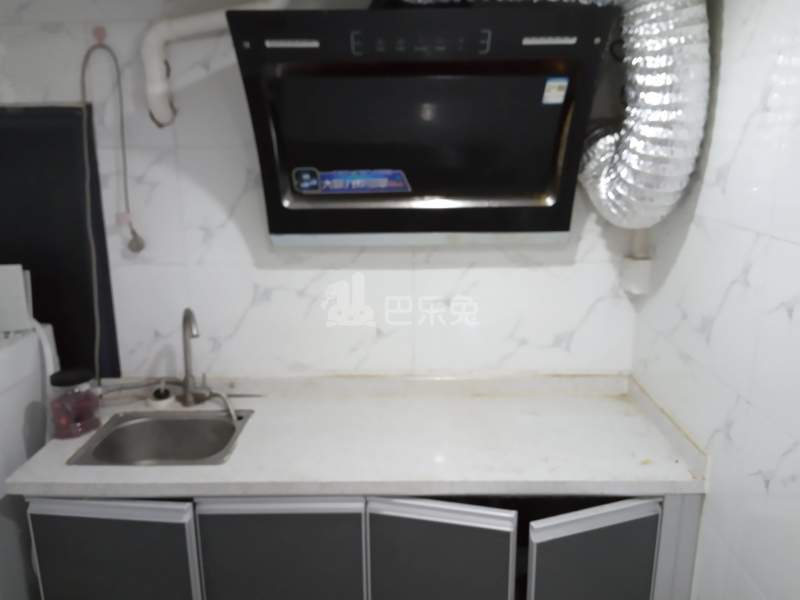 鹤边员村军民西路45号6838279厨房图10