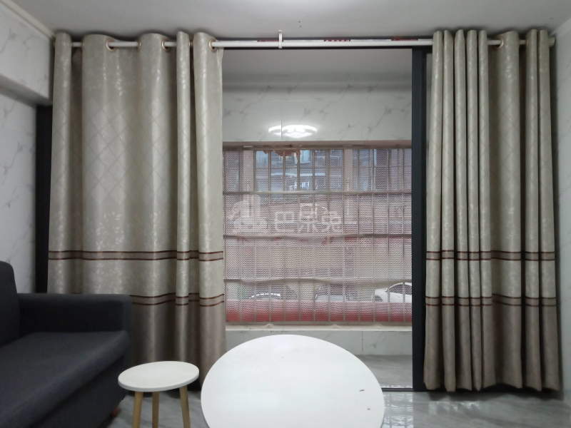 鹤边员村军民西路45号6838279客厅图9