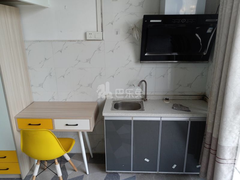 鹤边员村军民西路45号6838298厨房图7