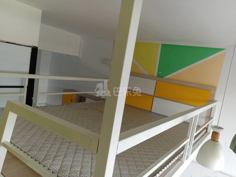 鹤边员村军民西路45号6838298卧室图3