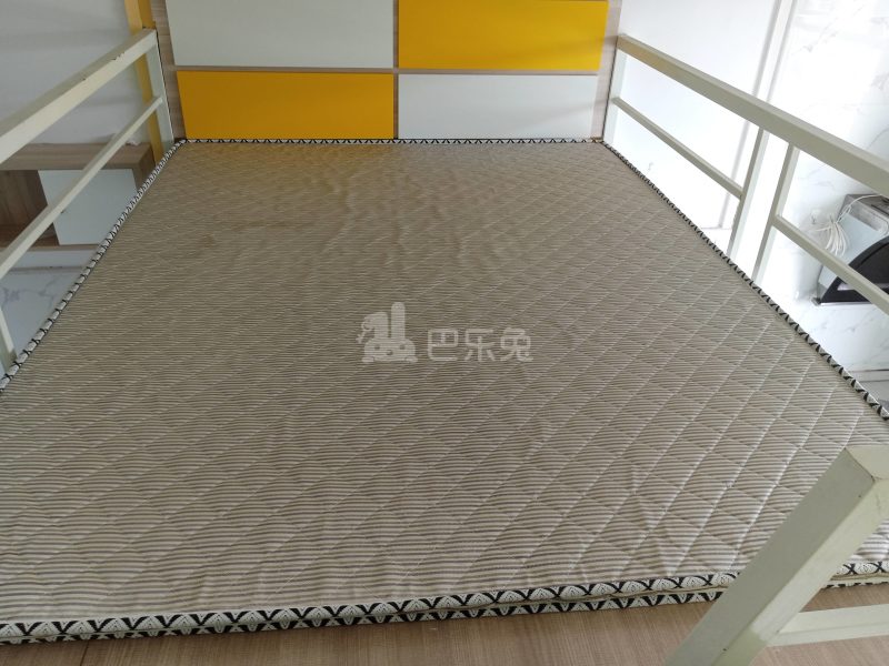 鹤边员村军民西路45号6838298卧室图1