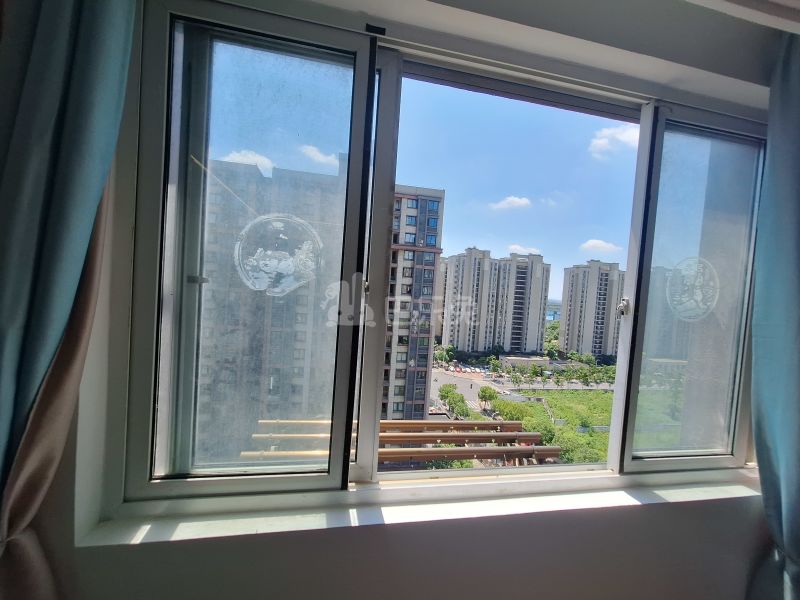 云翔佳苑北区（嘉年路750弄）6841971卧室窗户图7