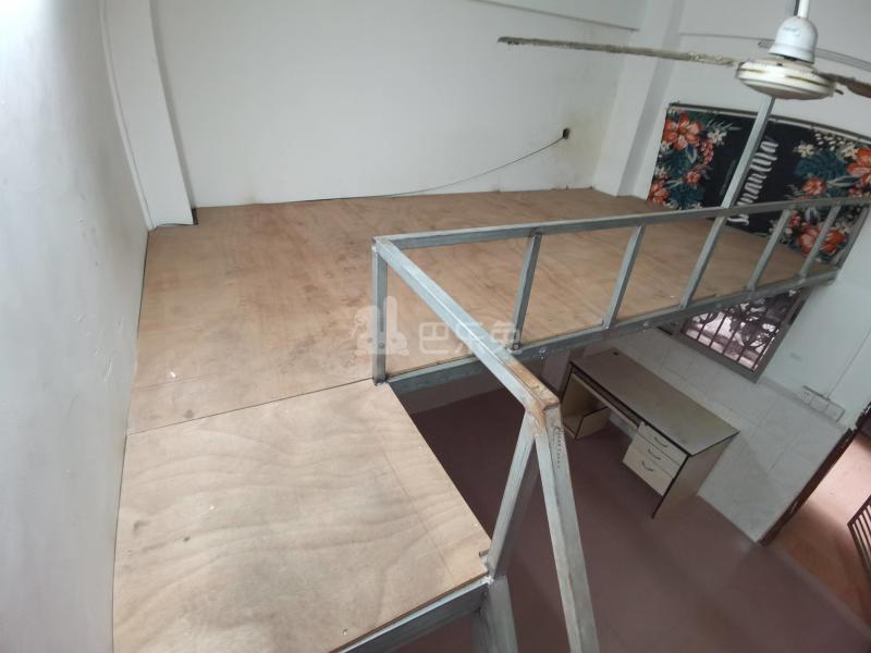 龙洞东街东华一巷10号6848990卧室图0