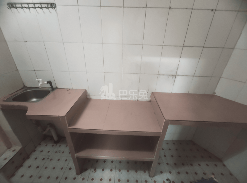 龙洞东街东华一巷10号6848991厨房图3