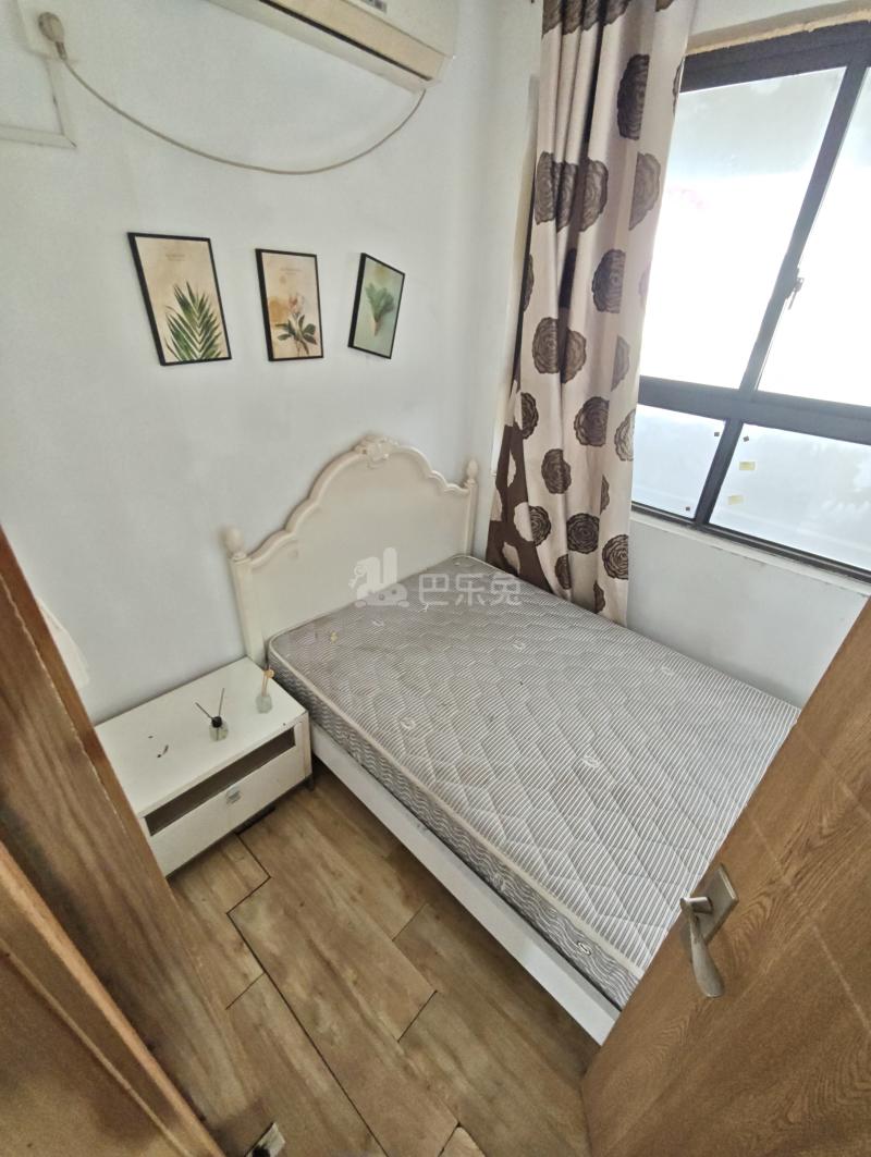 香逸铂悦6853443卧室图3