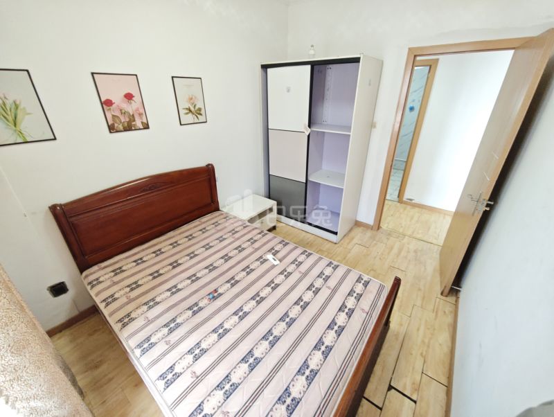 香逸铂悦6853443卧室图5