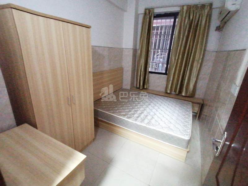 鹤边员村龙塘街二巷20号6866058卧室图0