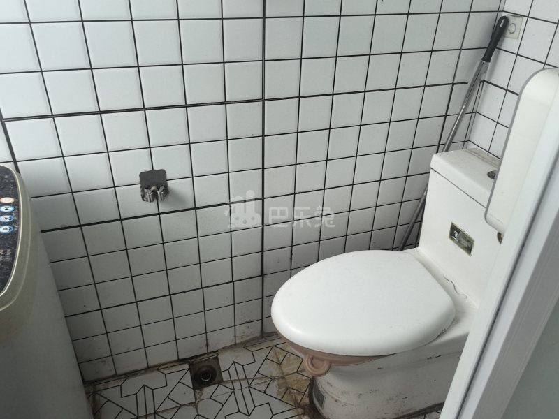 海德花园6867277卫生间图16