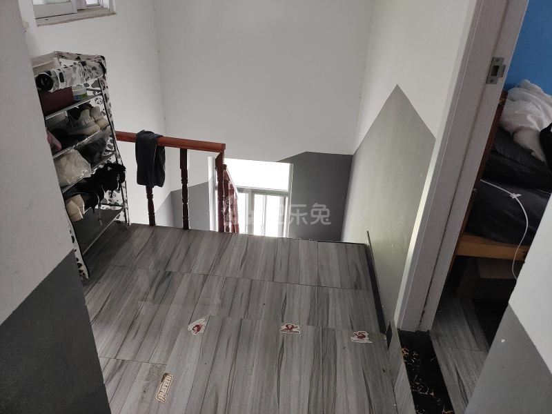 海德花园6867277客厅图4