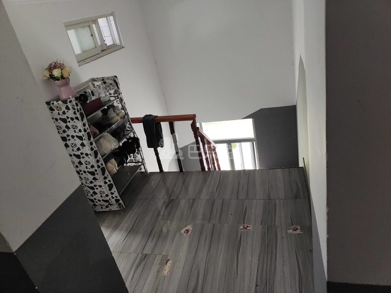 海德花园6867277客厅图5