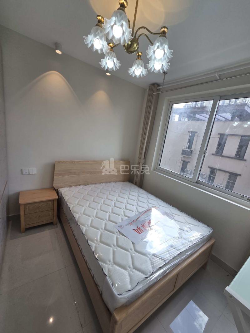 云翔佳苑南区（嘉年路651弄）6867802卧室图2