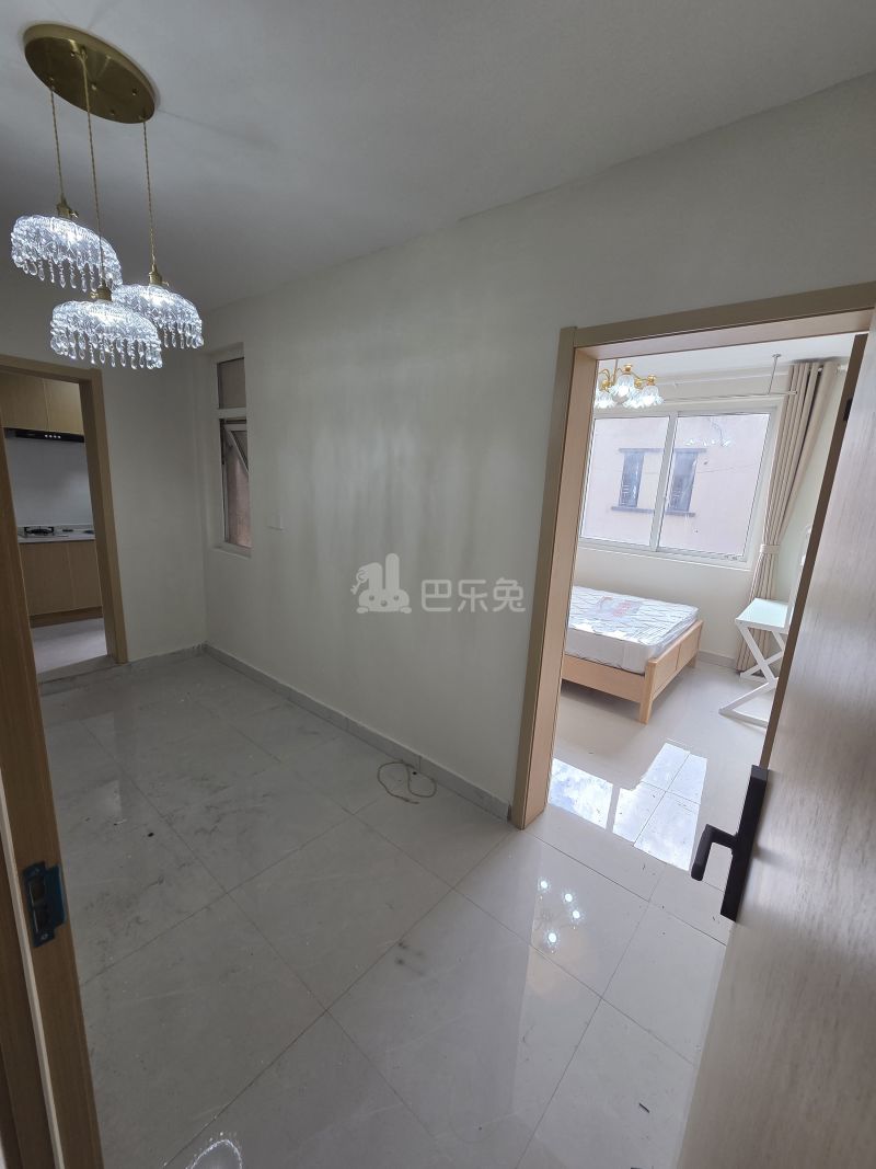 云翔佳苑南区（嘉年路651弄）6867802卧室图1