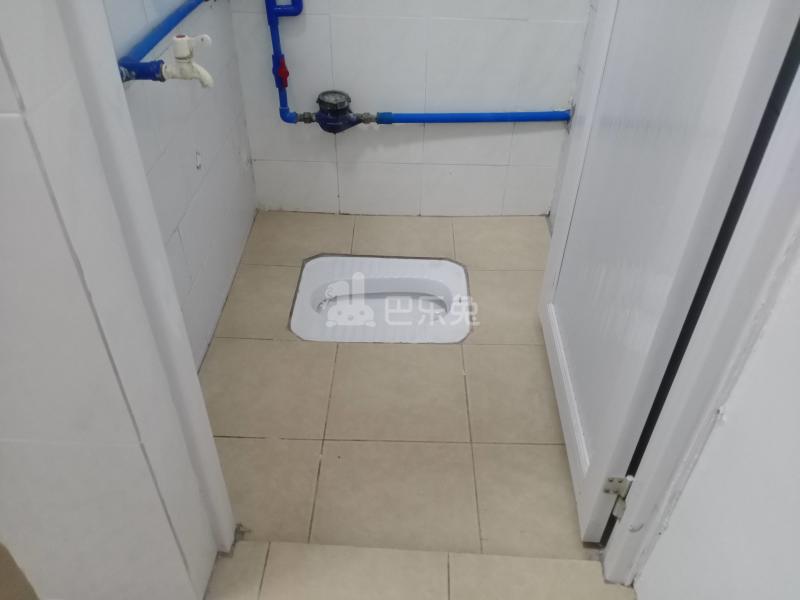 石牌上谷大街9号6877144卫生间图7