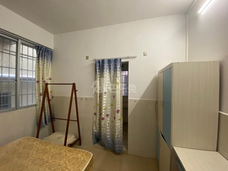 车陂西华新村南二巷8号6885628卧室图4