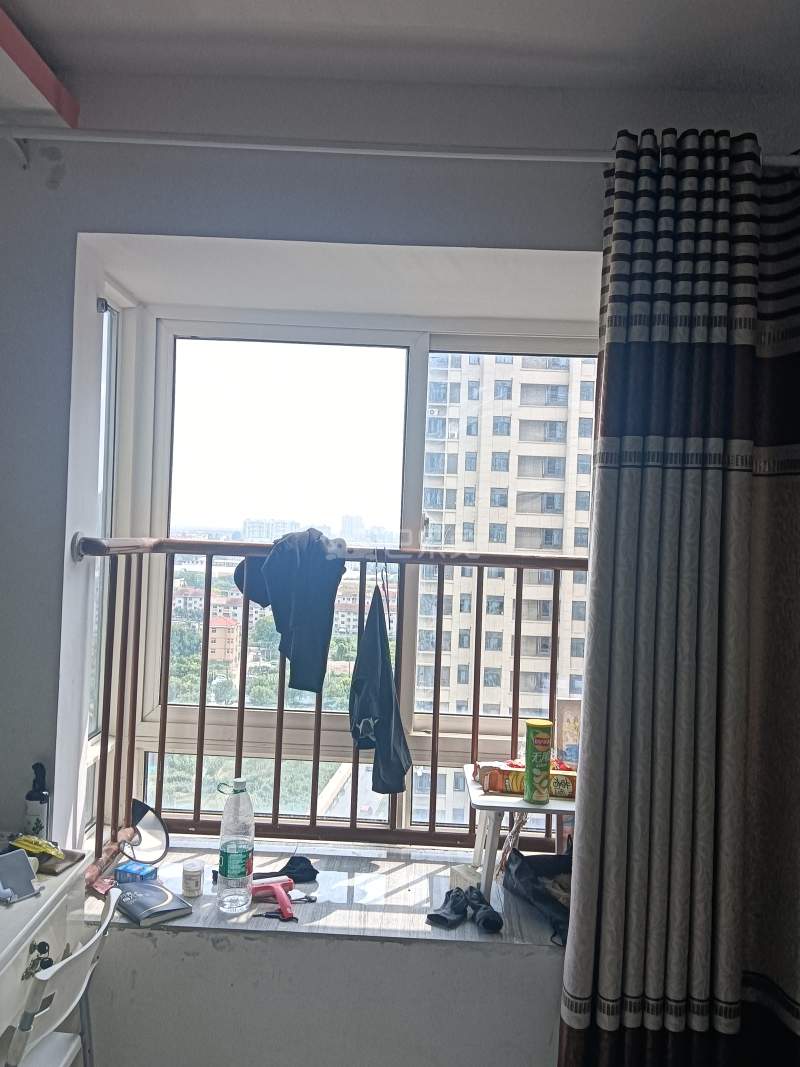 悦晟新苑6897798卧室窗户图8