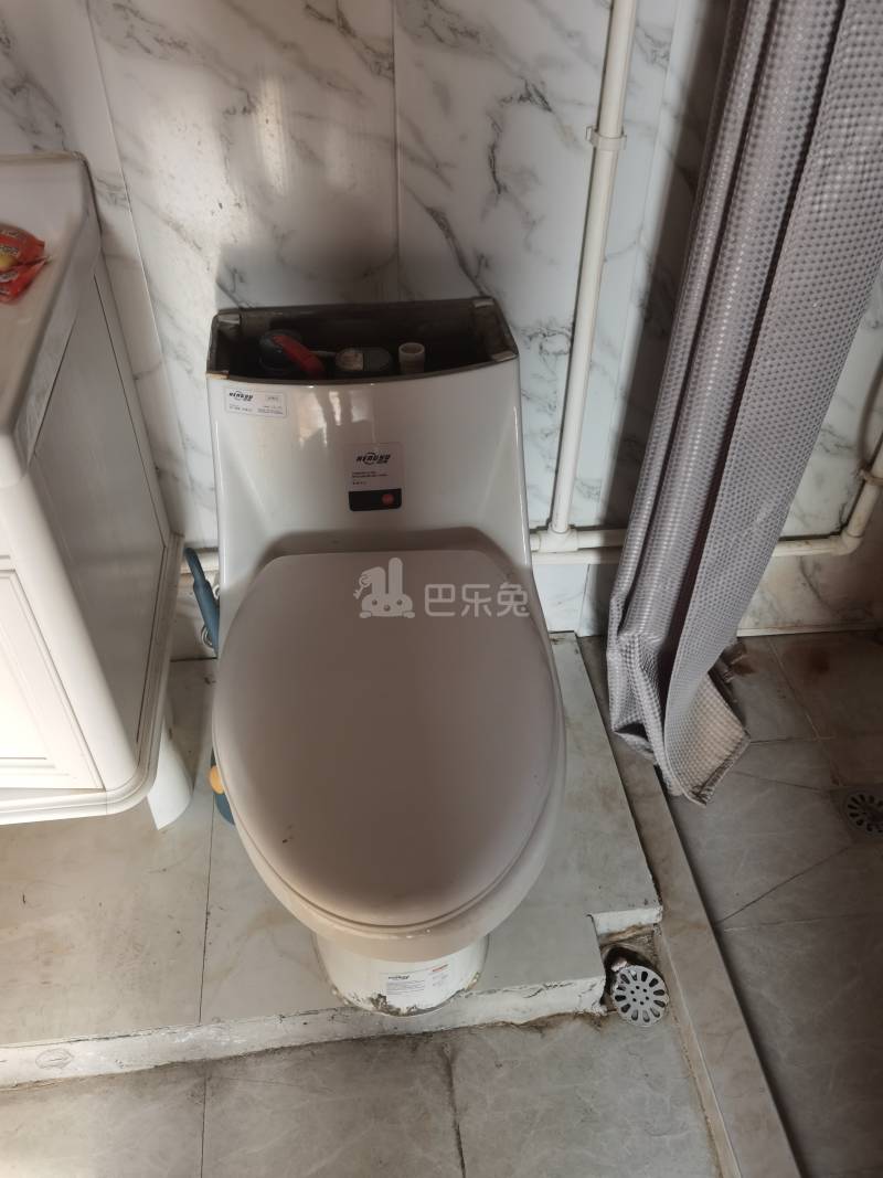 银霄大厦A楼6898687卫生间图6