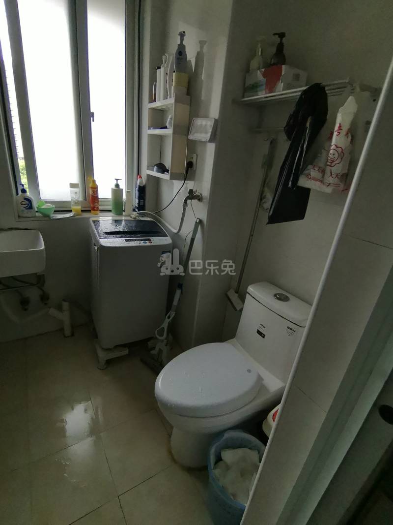 翔瑞新苑南区6442065卫生间图9