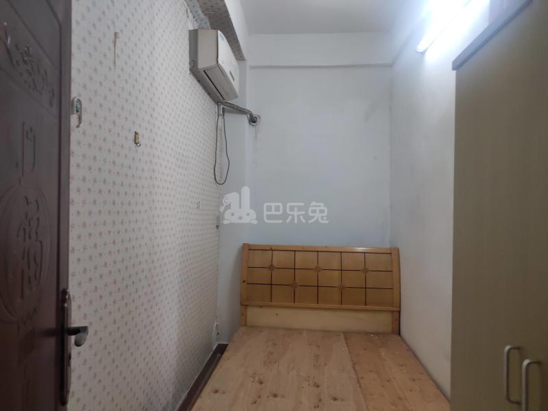 三元里棠下西街43号6902353卧室图1