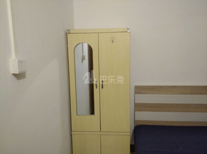 长湴西街七巷13-1号6903731卧室图3