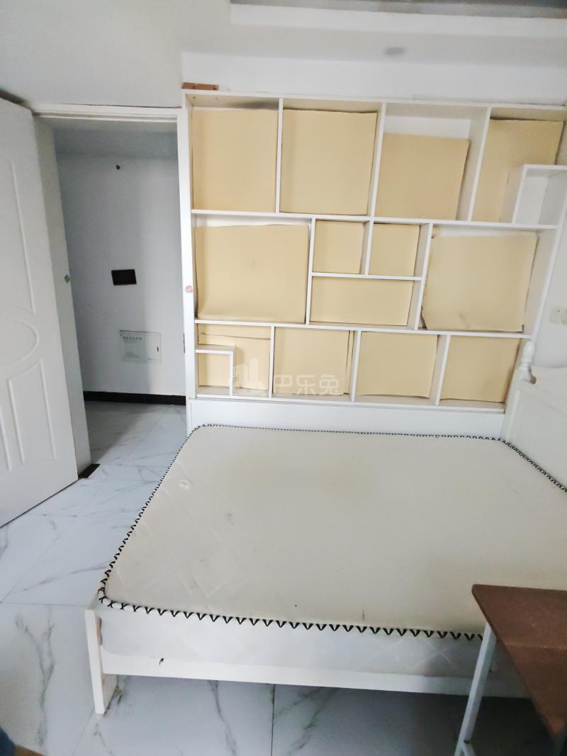 罗家锦苑6905681卧室图3